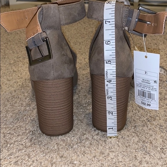 Block heels - Picture 4 of 6